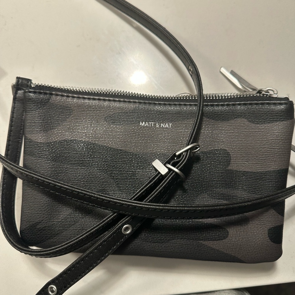 Matt & Nat triplet vegan camo crossbody